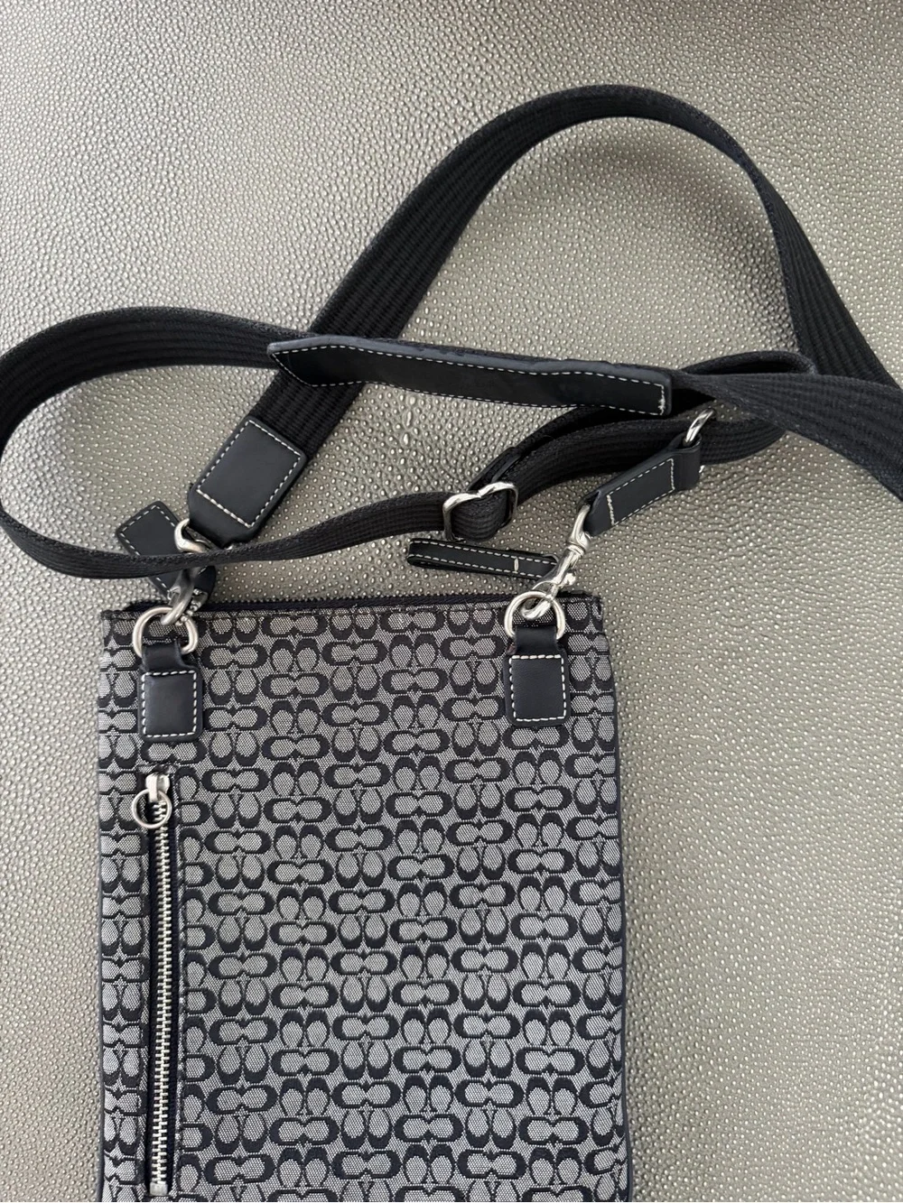 Coach Signature Shoulder Bag Crossbody Black Gray Canvas 5a